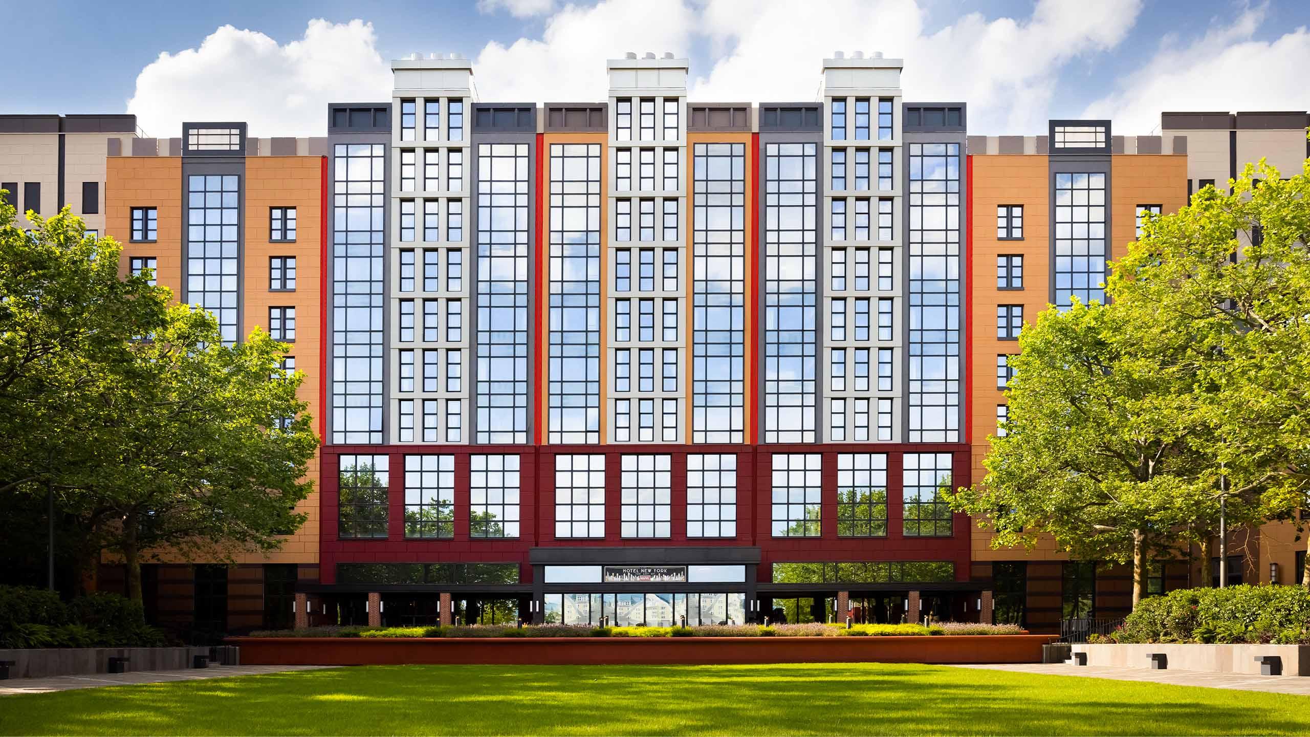 Disney Hotel New York – The Art of Marvel