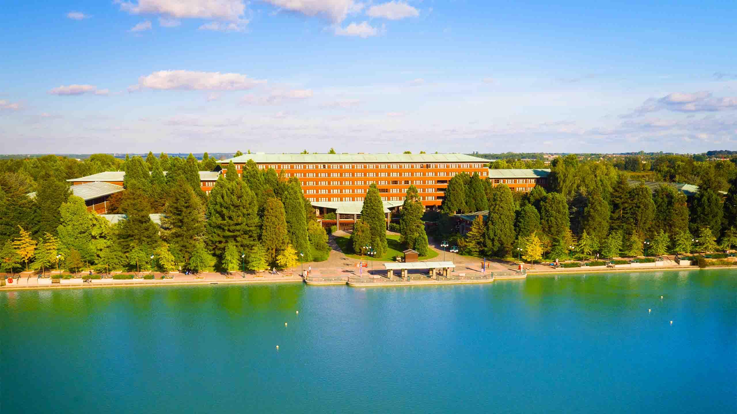 Disney Sequoia Lodge